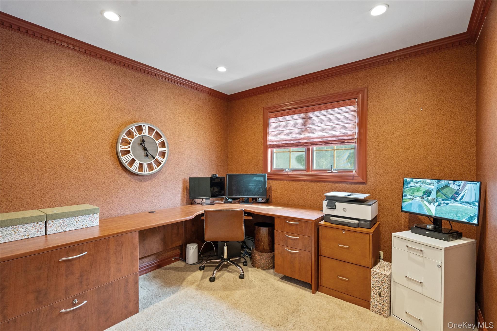 Single Family Manor  Suffolk County, NY 11706, MLS-917060-16