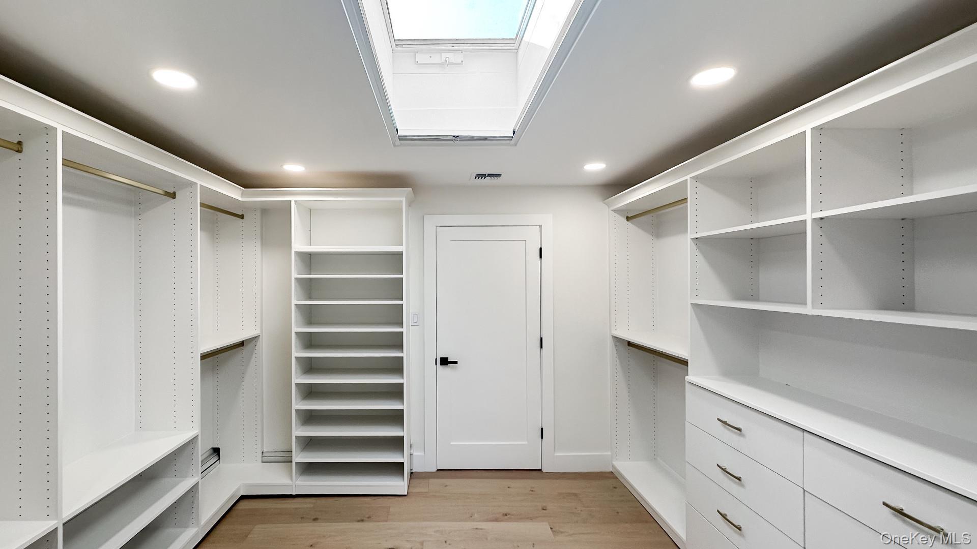 Single Family Durham Suffolk County, NY 11746, MLS-917061-23