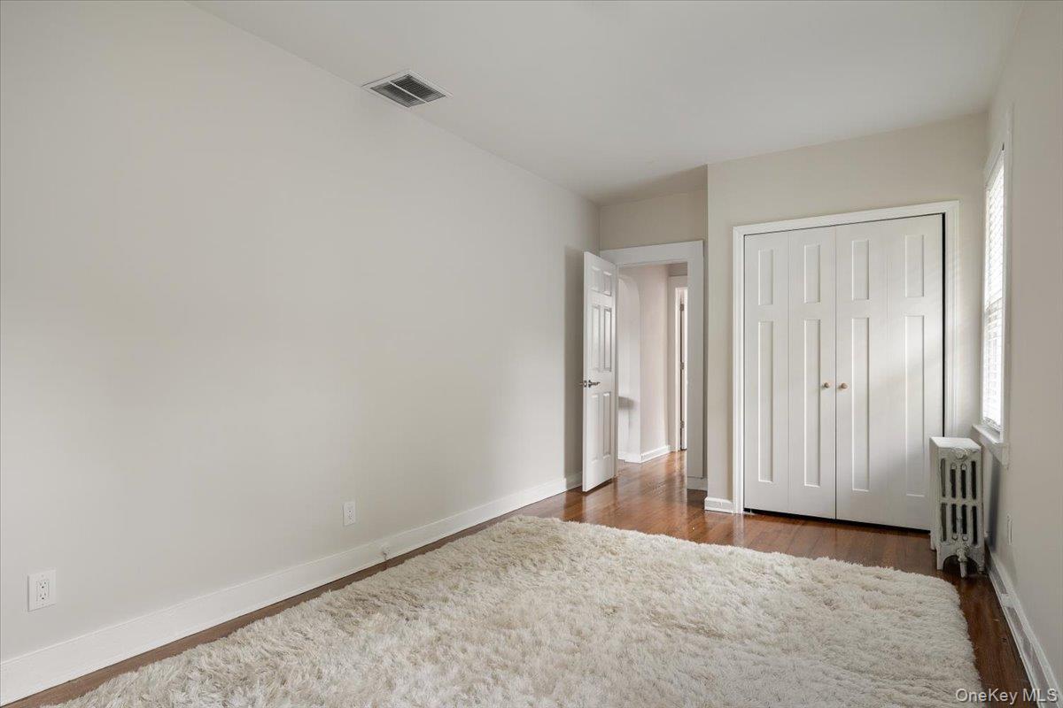 Single Family Locust Suffolk County, NY 11702, MLS-917108-17