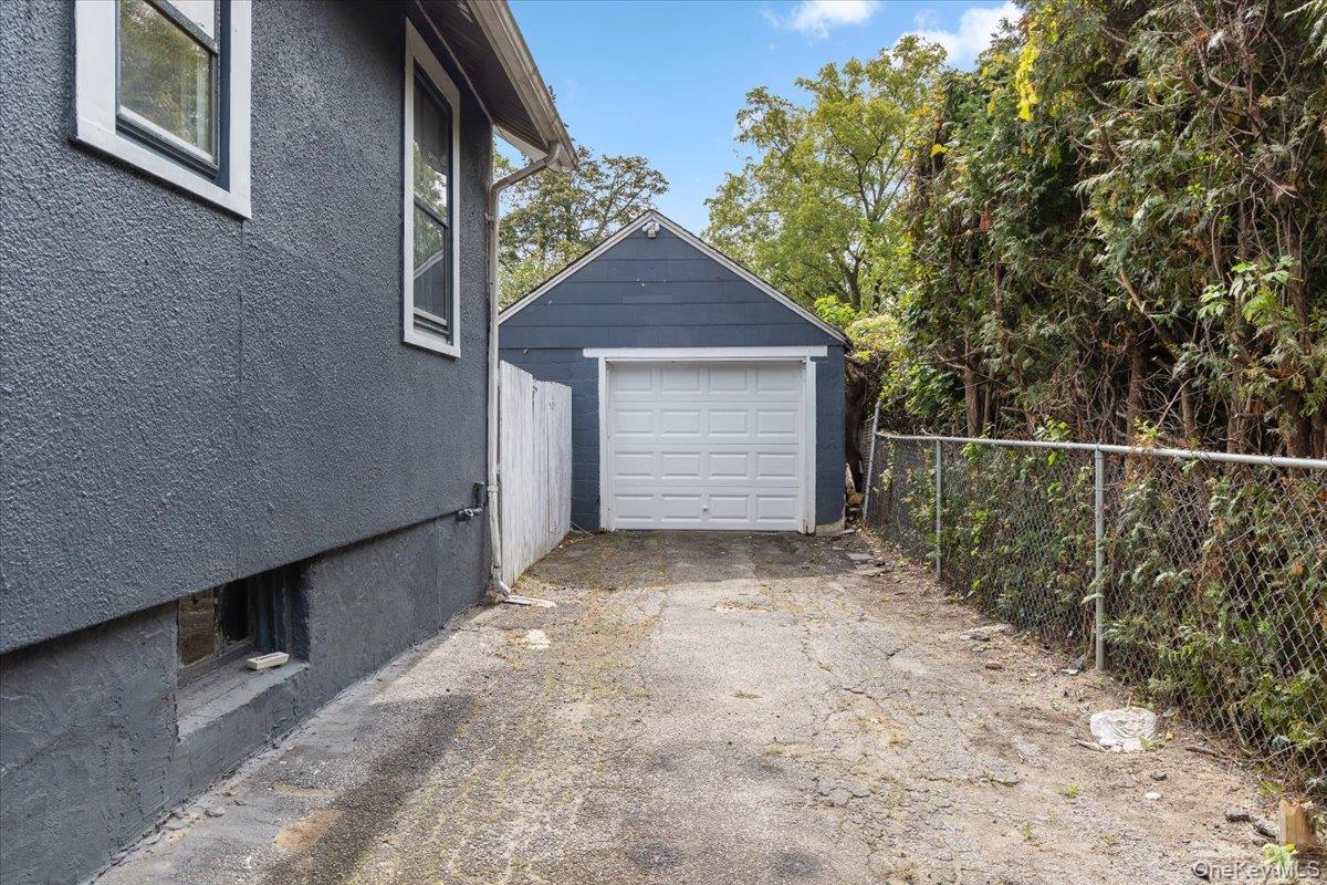 Single Family Locust Suffolk County, NY 11702, MLS-917108-19