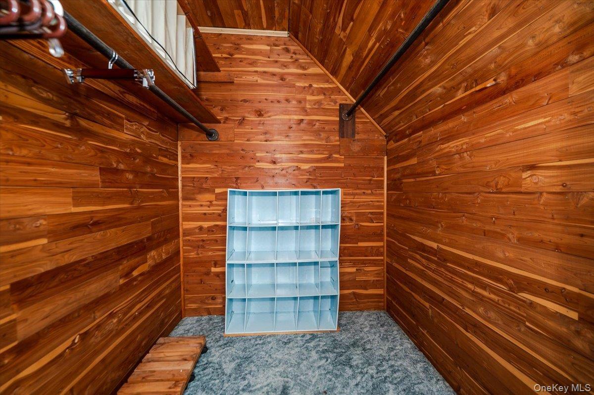 Single Family Linden Nassau County, NY 11565, MLS-917114-12