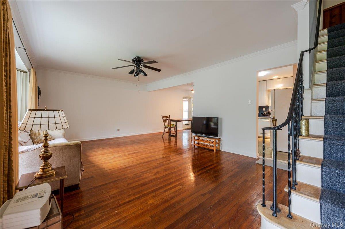 Single Family Linden Nassau County, NY 11565, MLS-917114-2