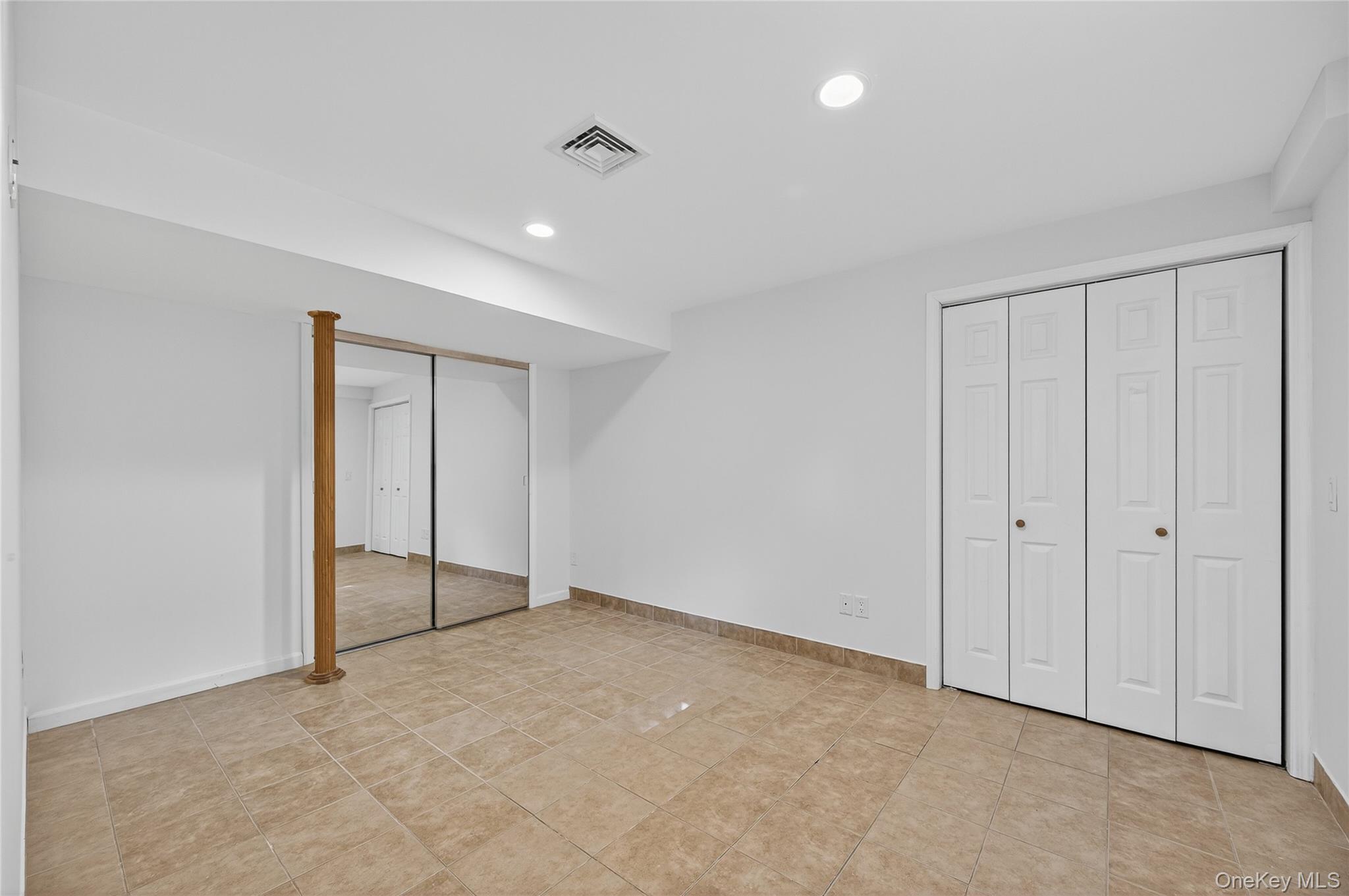 Single Family Lancaster Nassau County, NY 11554, MLS-917136-22