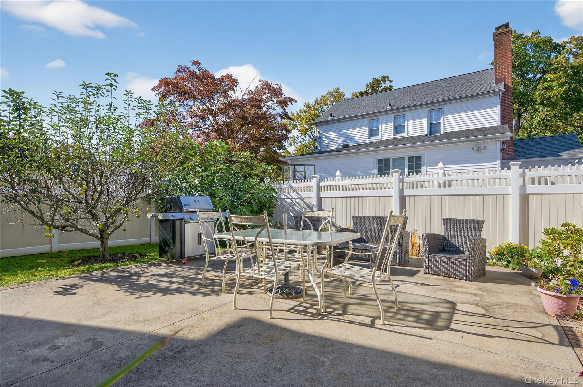 Single Family Lancaster Nassau County, NY 11554, MLS-917136-24