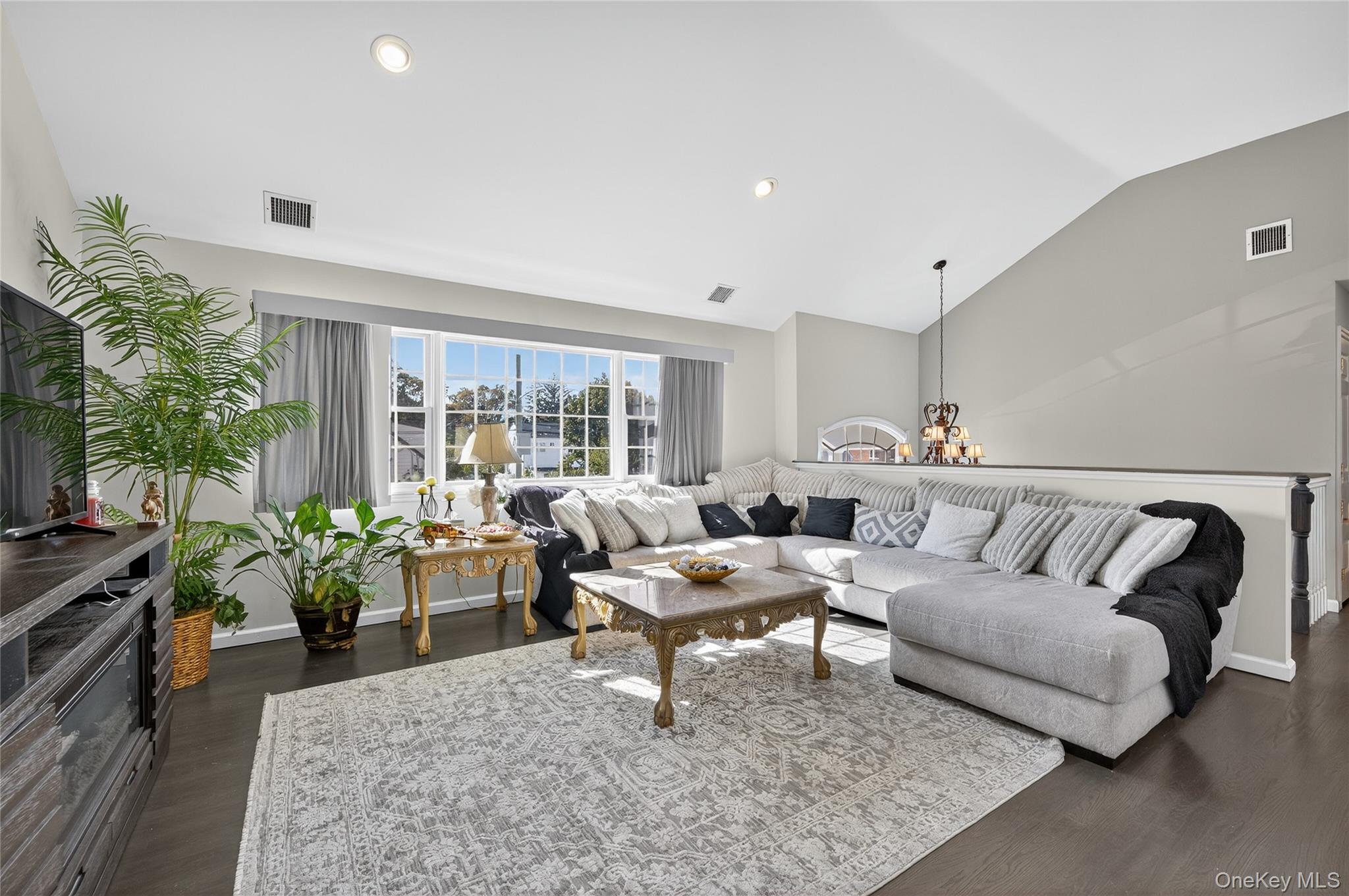 Single Family Lancaster Nassau County, NY 11554, MLS-917136-5