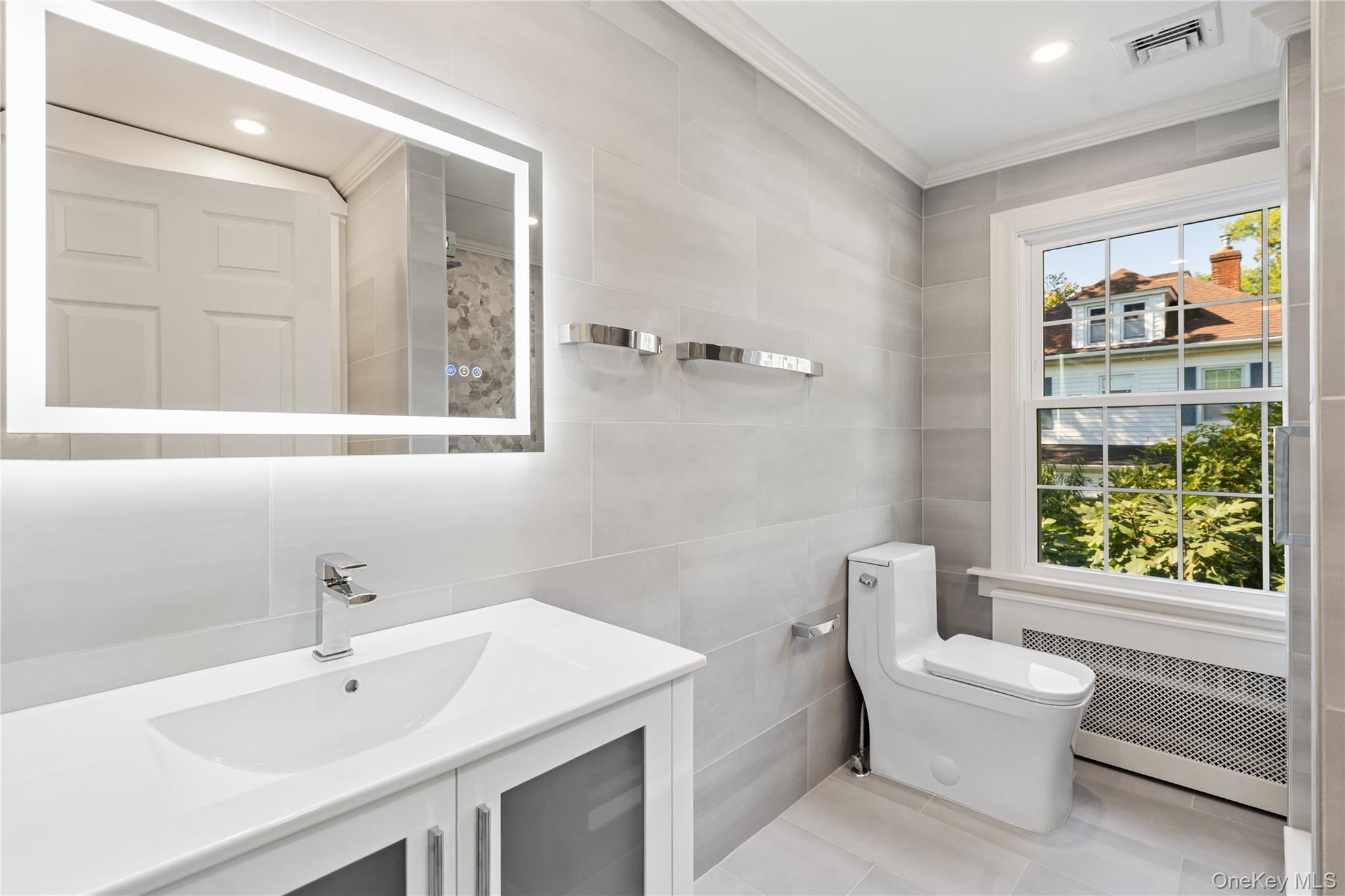 Single Family Warner Nassau County, NY 11577, MLS-917176-20