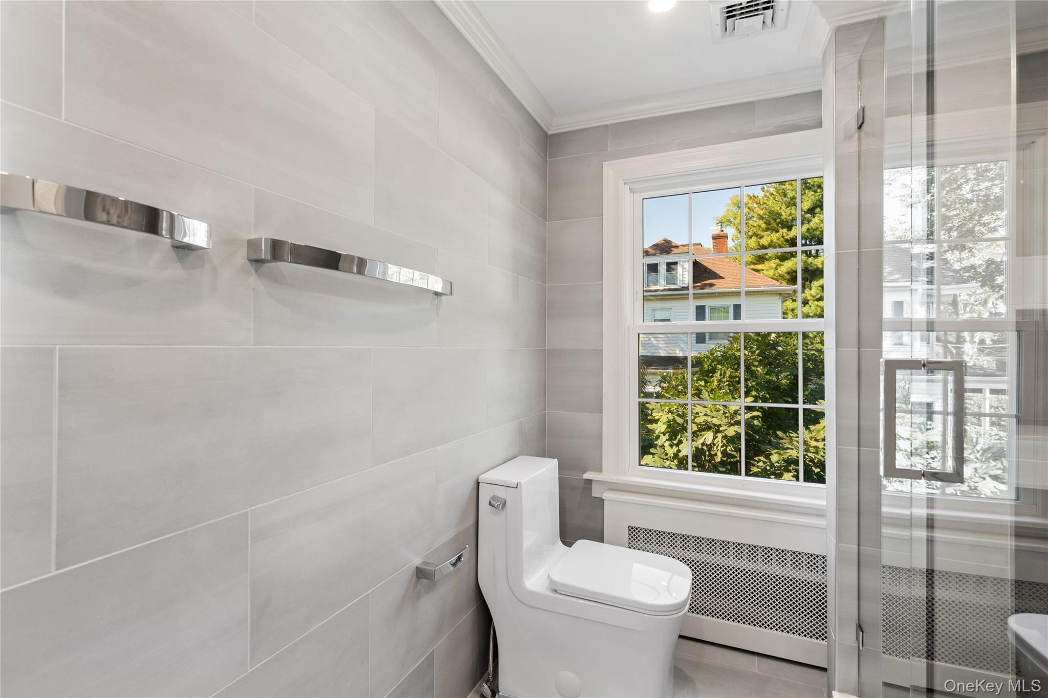 Single Family Warner Nassau County, NY 11577, MLS-917176-21