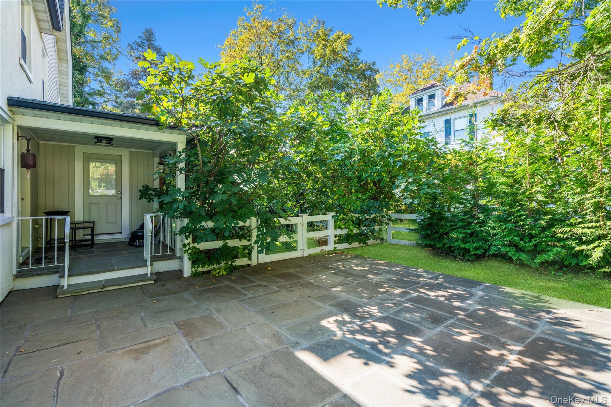 Single Family Warner Nassau County, NY 11577, MLS-917176-26