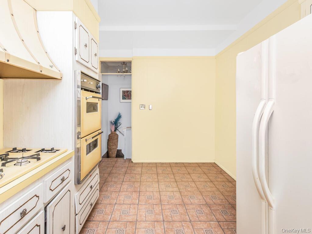 Single Family Revere  Bronx, NY 10465, MLS-917236-10