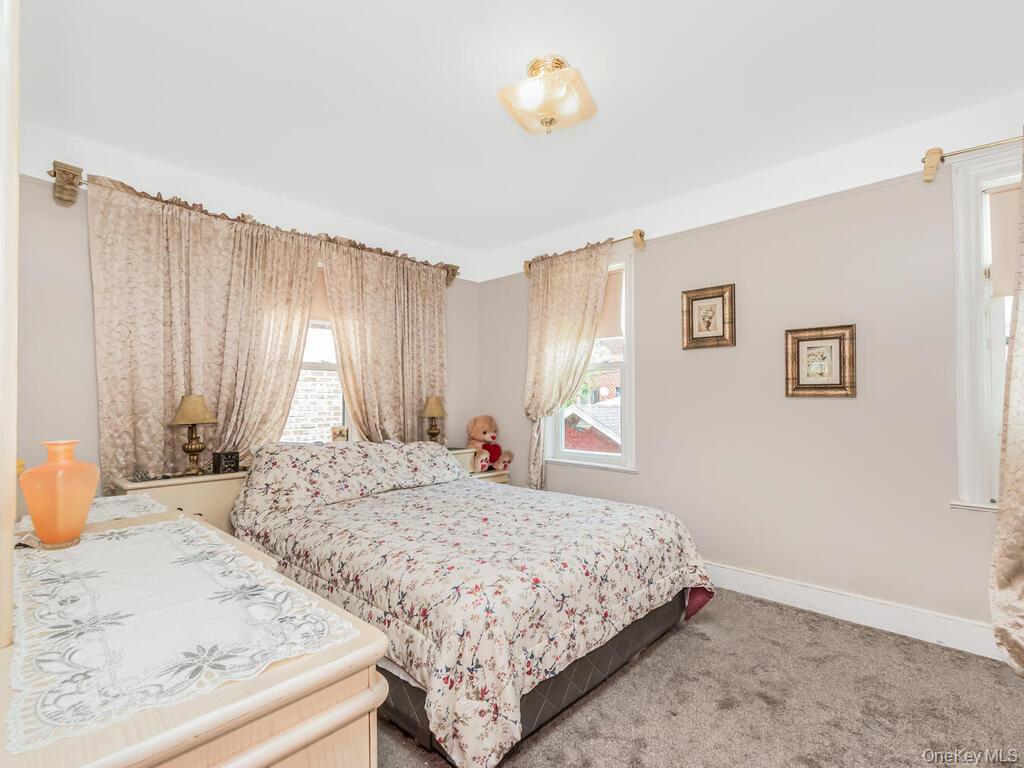 Single Family Revere  Bronx, NY 10465, MLS-917236-13