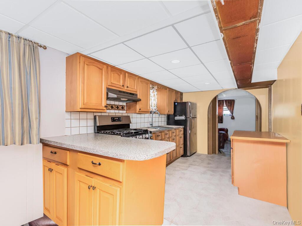 Single Family Revere  Bronx, NY 10465, MLS-917236-24