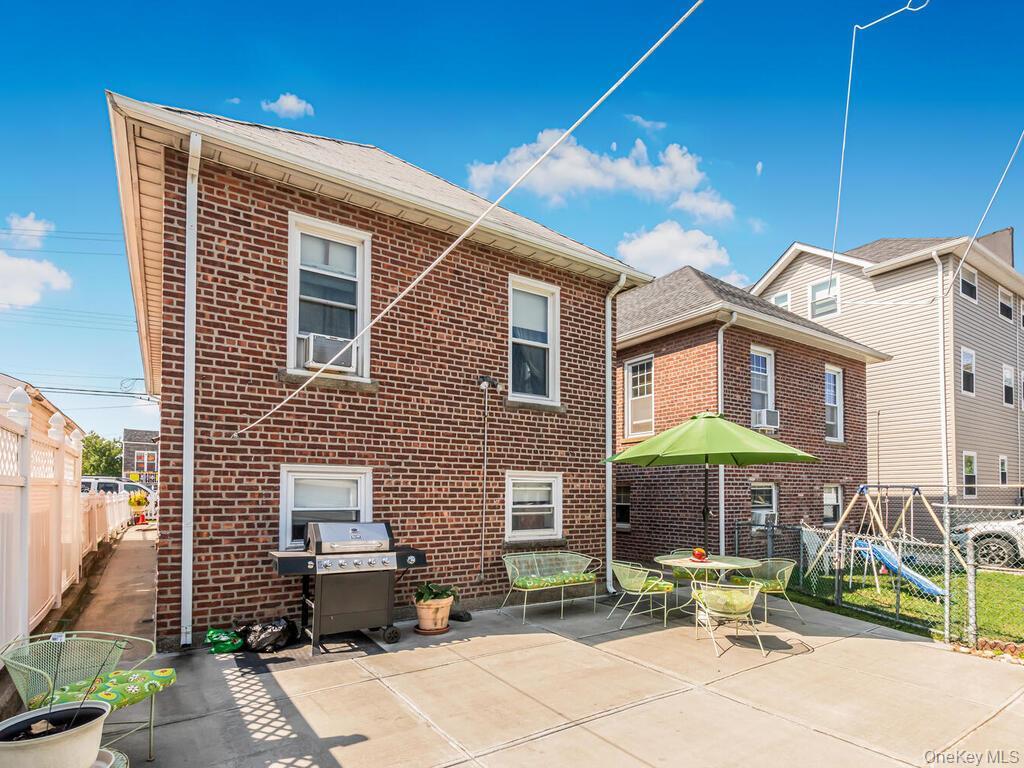 Single Family Revere  Bronx, NY 10465, MLS-917236-33