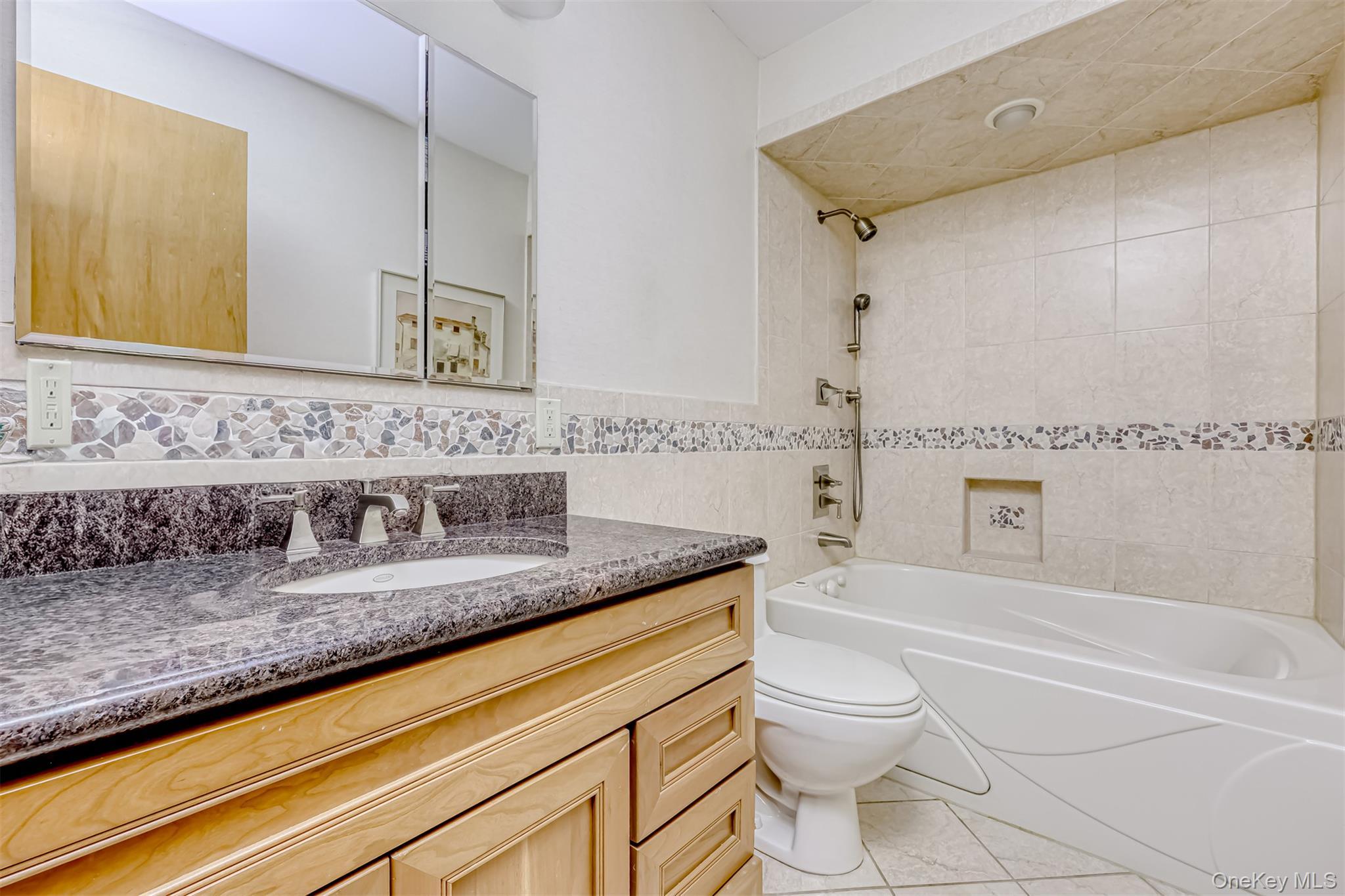 Single Family Mary Beth Rockland County, NY 10901, MLS-917258-15