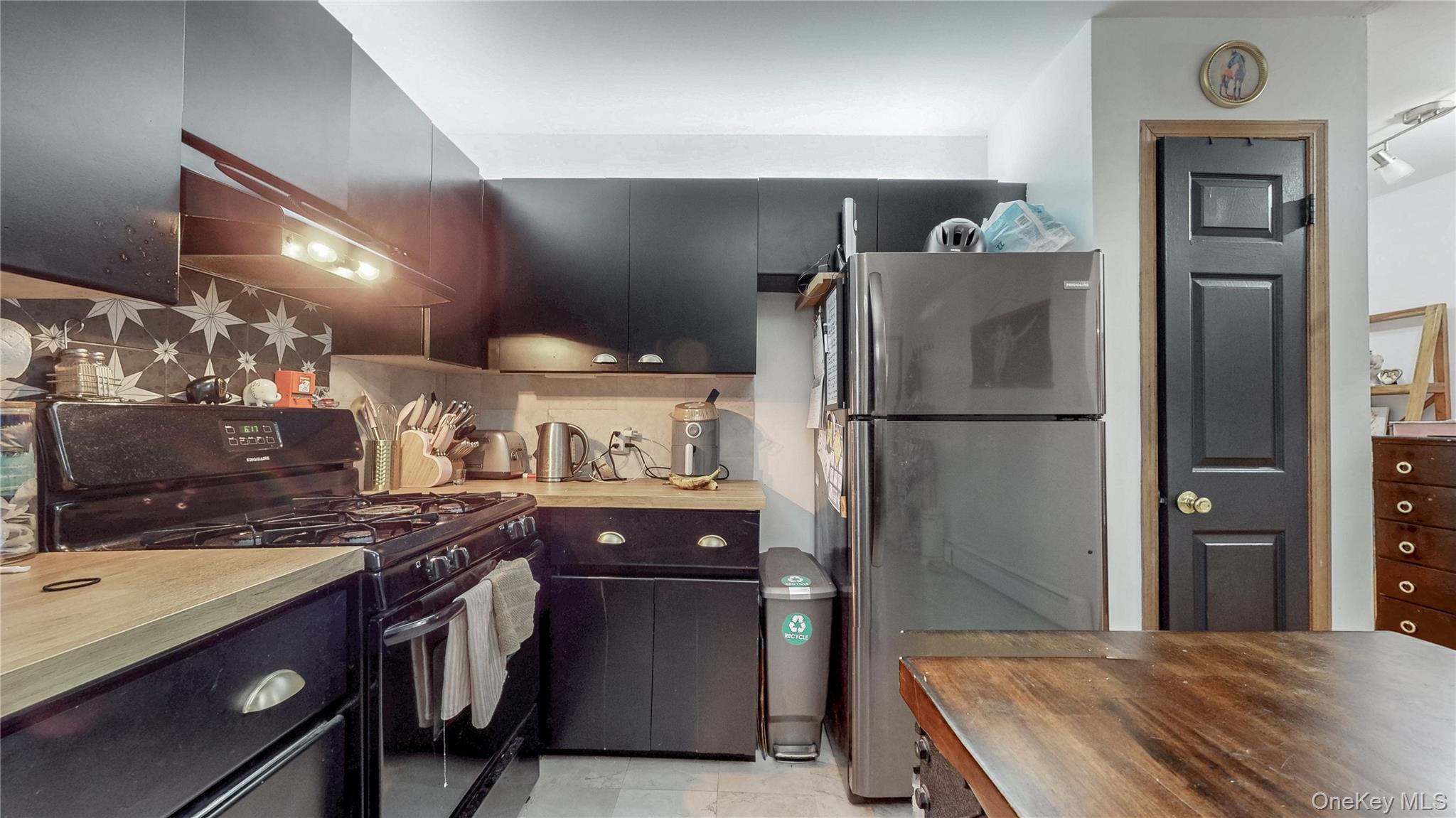 Single Family Jackson  Nassau County, NY 11793, MLS-917272-37