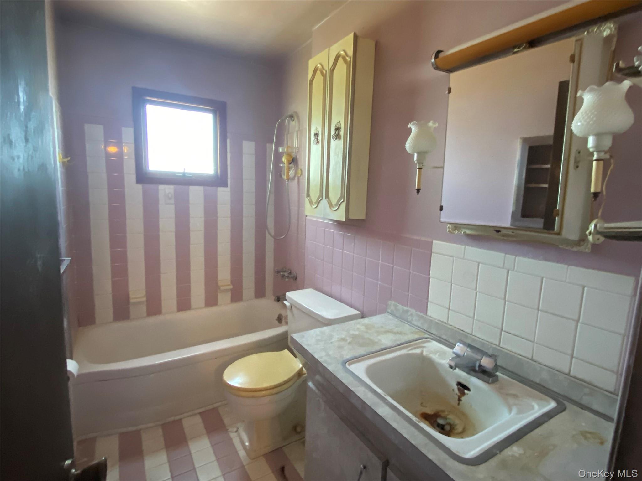 Single Family Gerri Westchester County, NY 10703, MLS-917282-15