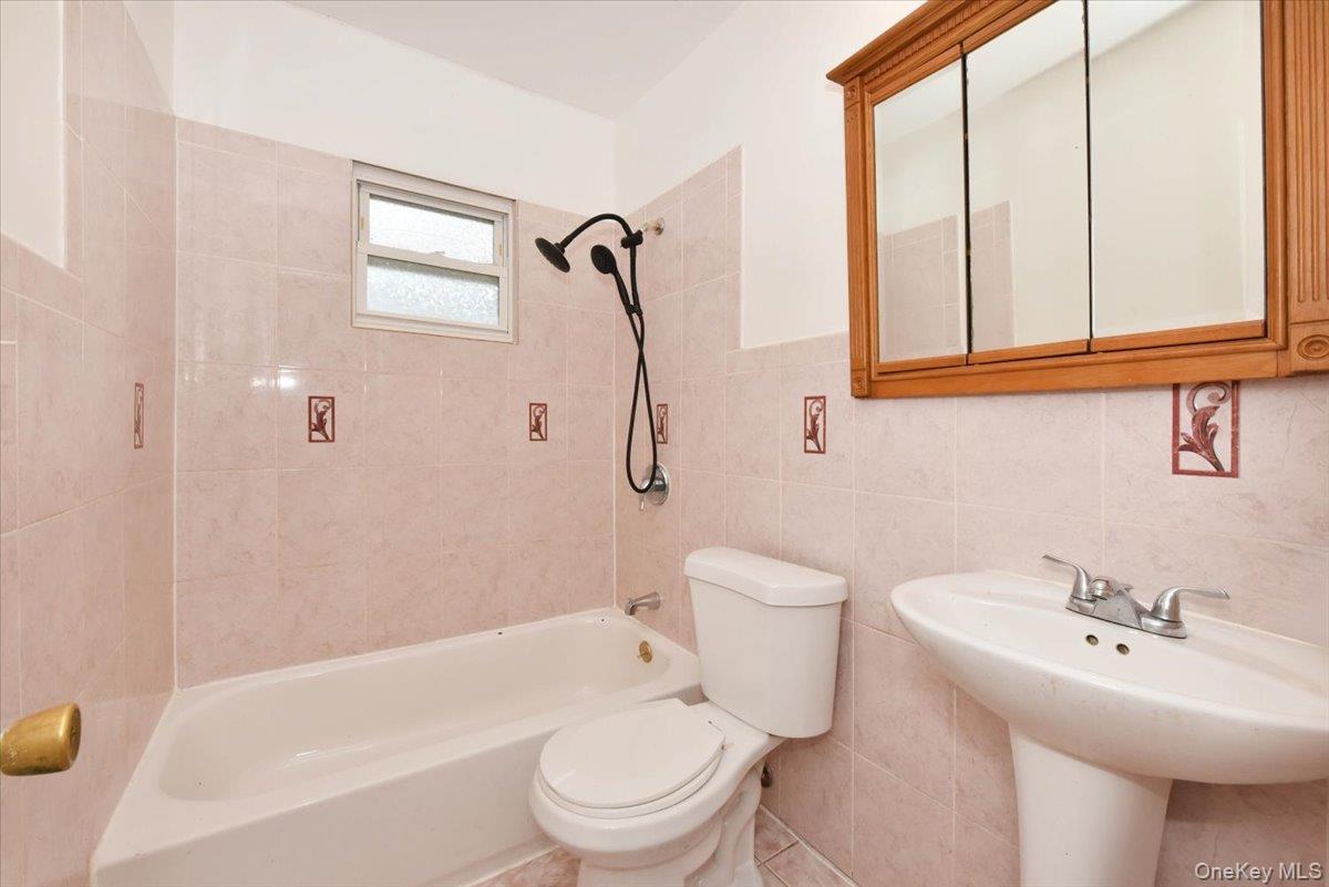 Single Family 166th  Queens, NY 11432, MLS-917287-22