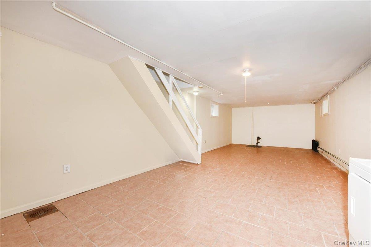 Single Family 166th  Queens, NY 11432, MLS-917287-29