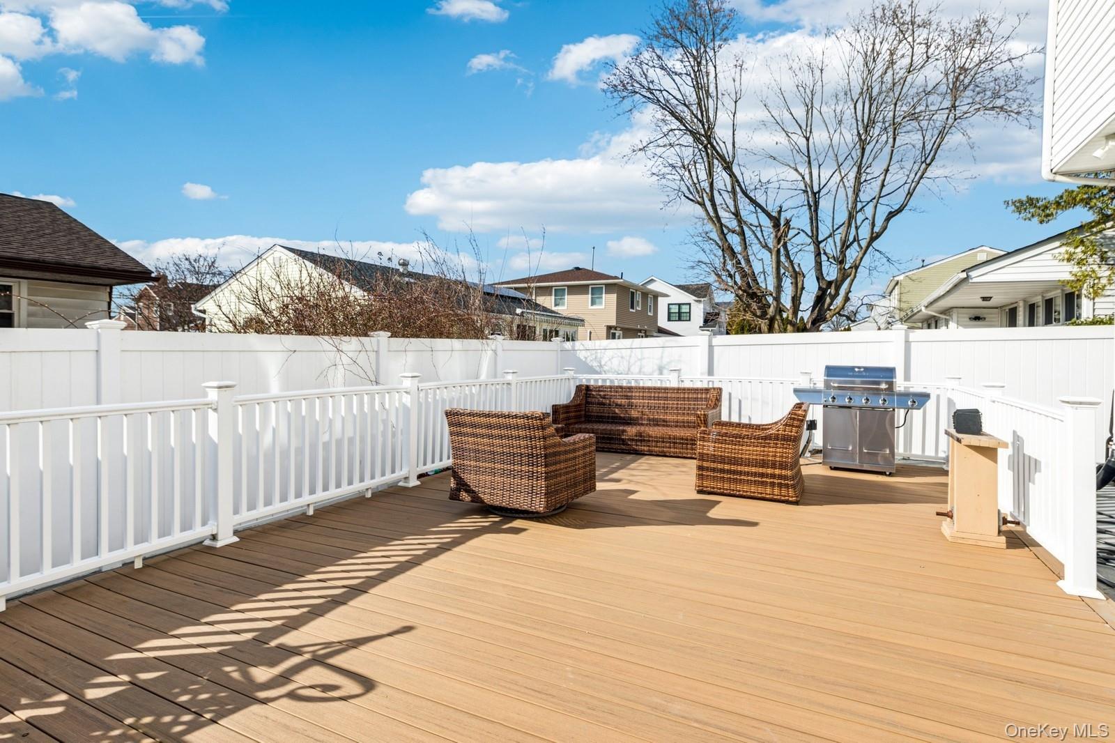 Single Family Broadway  Nassau County, NY 11762, MLS-917292-32