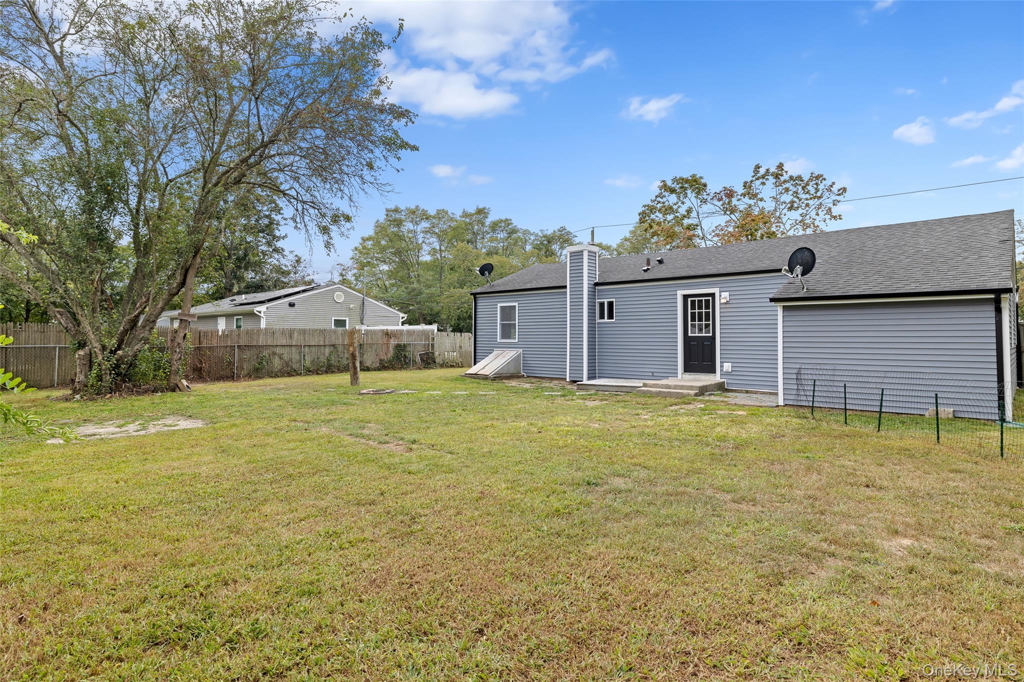 Single Family Provost Suffolk County, NY 11713, MLS-917303-17