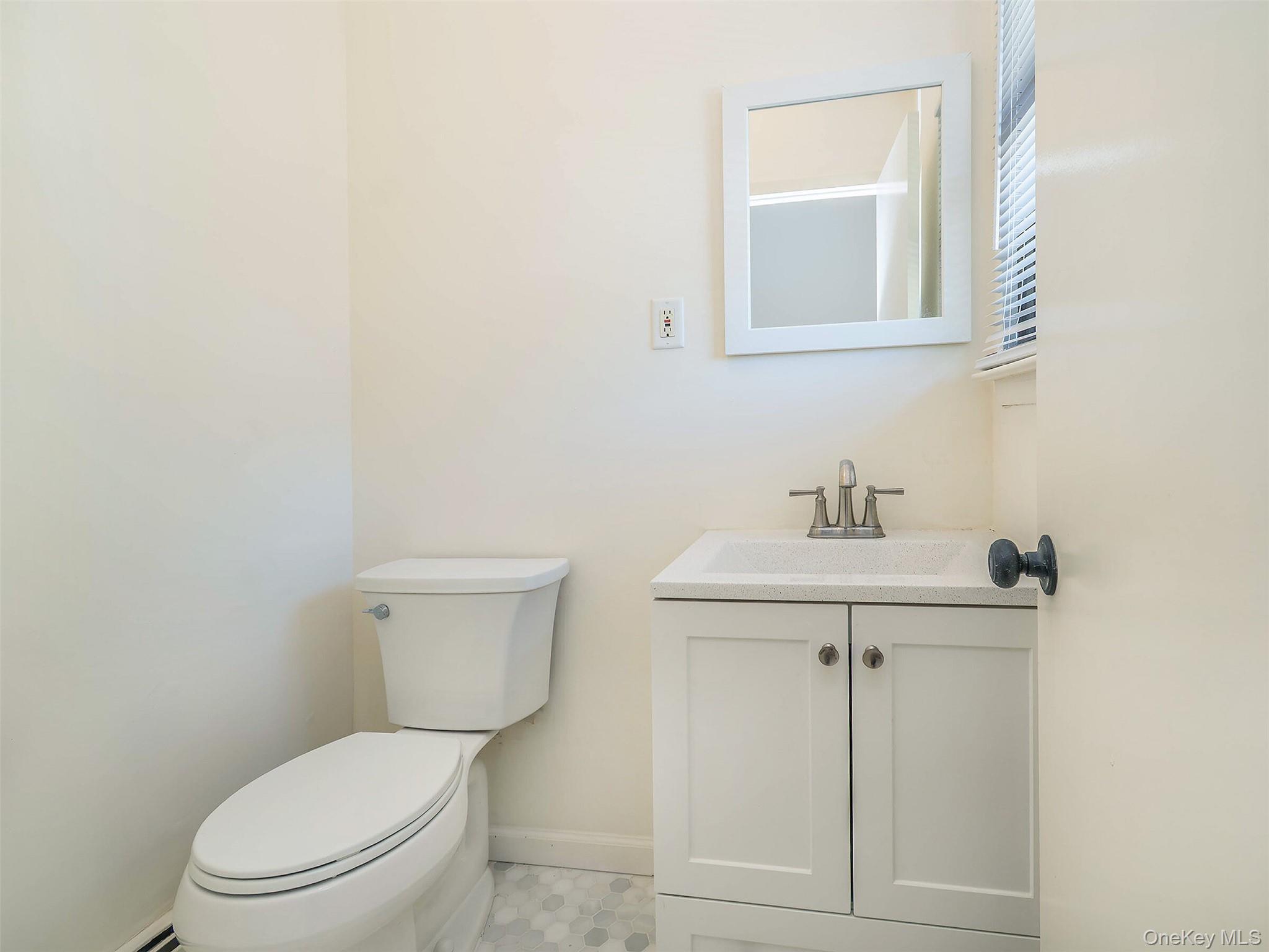 Single Family Marwood  Nassau County, NY 11050, MLS-917311-15