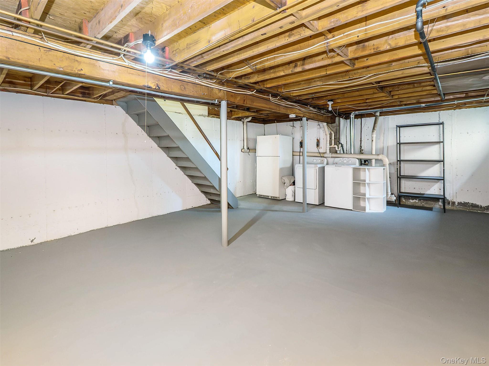 Single Family Marwood  Nassau County, NY 11050, MLS-917311-26