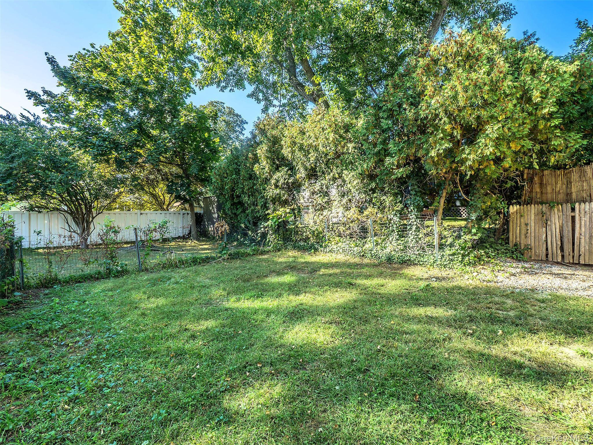 Single Family Marwood  Nassau County, NY 11050, MLS-917311-31