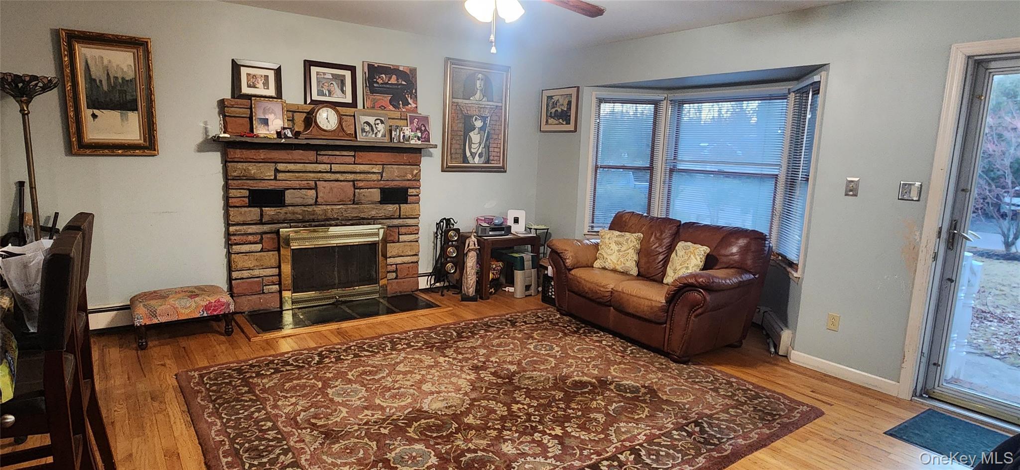 Single Family Hunter  Suffolk County, NY 11764, MLS-917314-2
