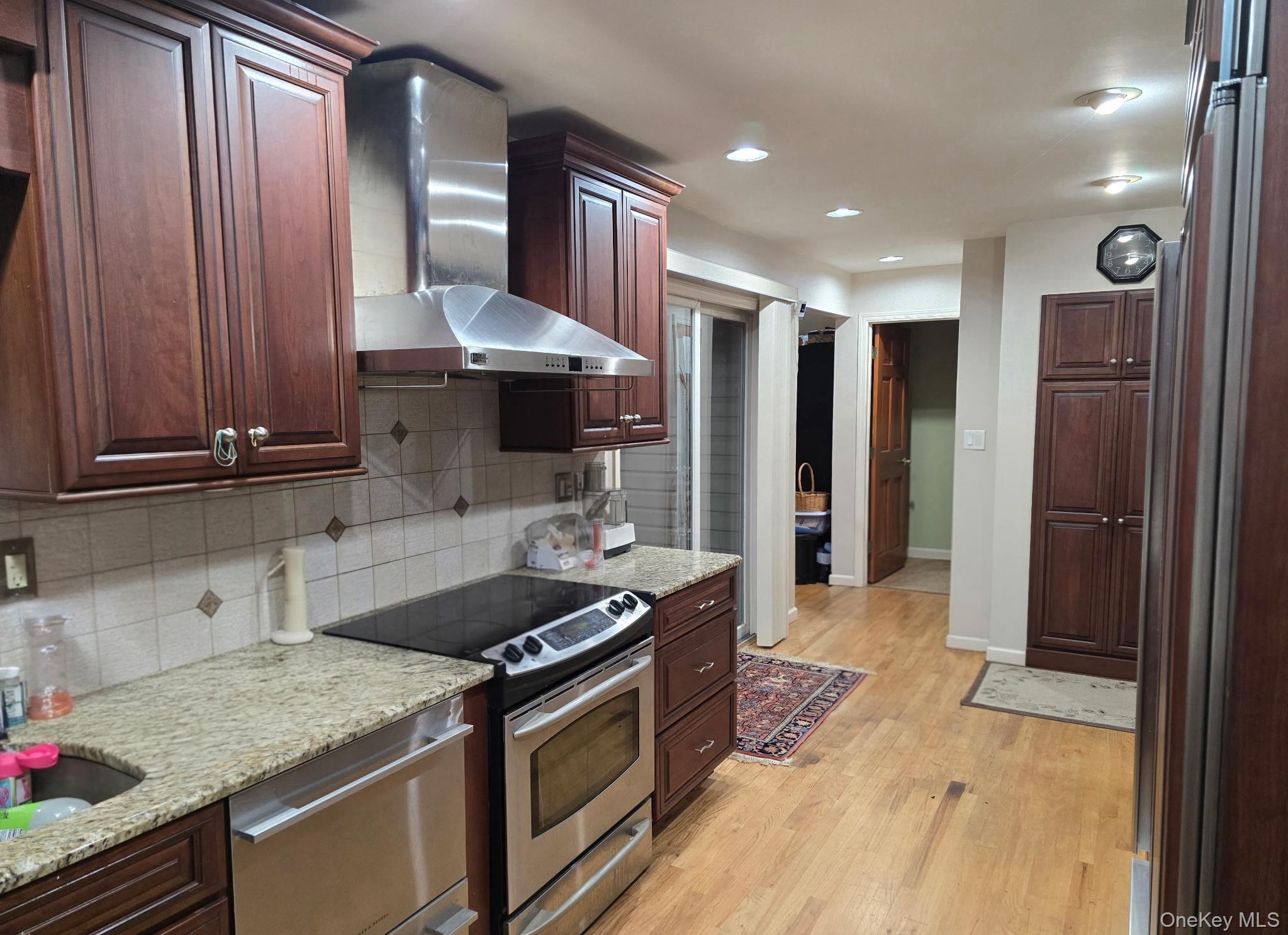 Single Family Hunter  Suffolk County, NY 11764, MLS-917314-5
