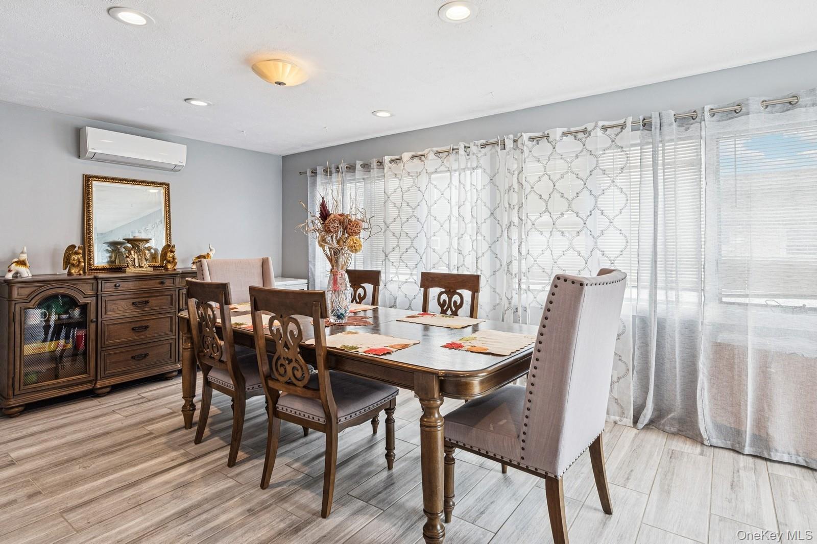 Single Family Broadway  Nassau County, NY 11762, MLS-917316-3