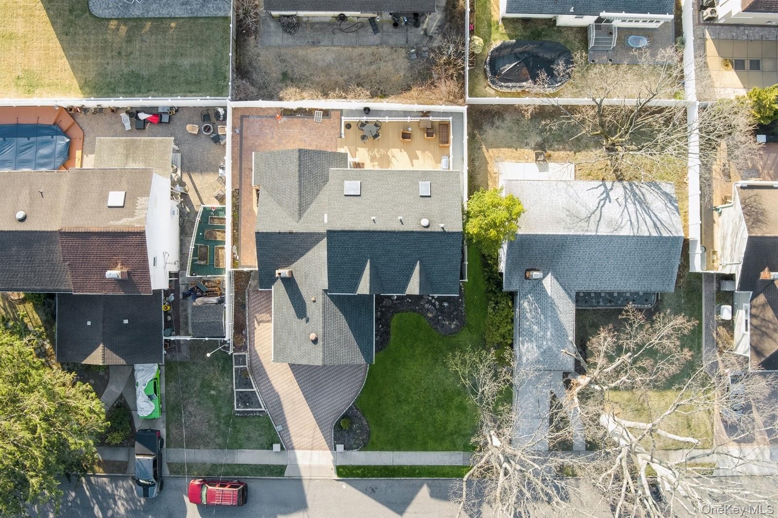 Single Family Broadway  Nassau County, NY 11762, MLS-917316-30