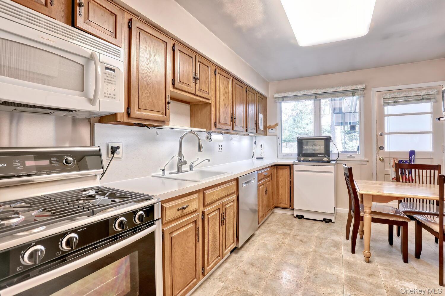 Single Family Briarcliff Rockland County, NY 10952, MLS-917331-7