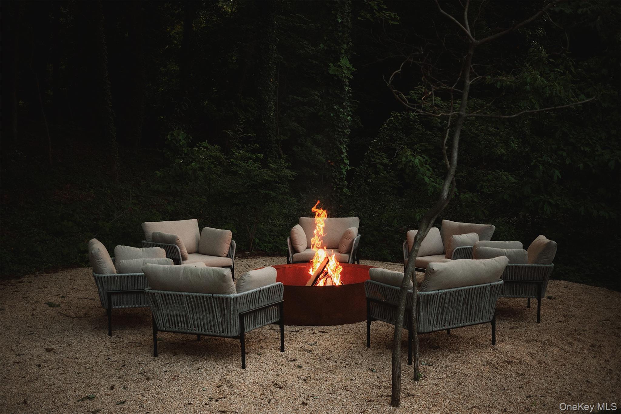 Single Family Godfrey Suffolk County, NY 11743, MLS-917337-24