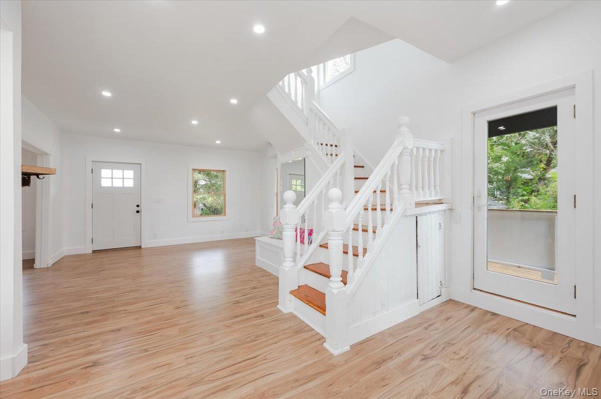 Single Family Oak Beach Suffolk County, NY 11702, MLS-917338-14