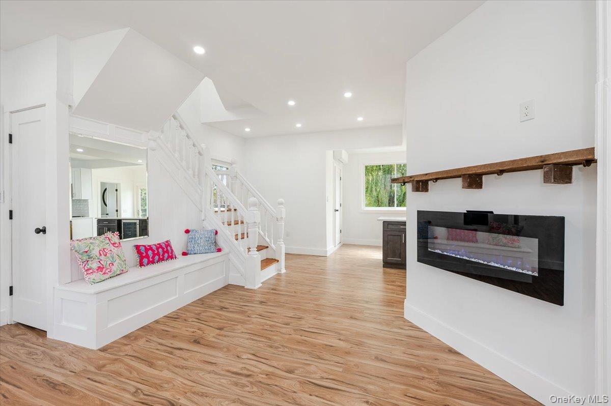 Single Family Oak Beach Suffolk County, NY 11702, MLS-917338-15