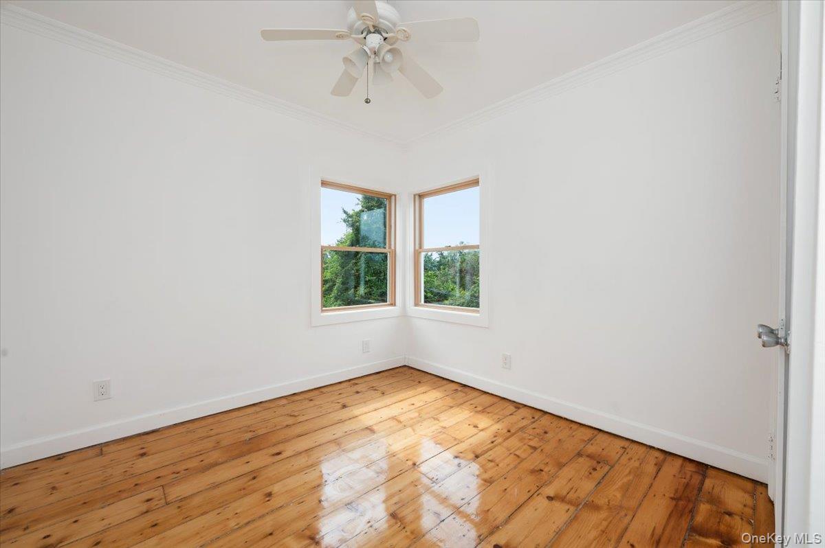 Single Family Oak Beach Suffolk County, NY 11702, MLS-917338-19