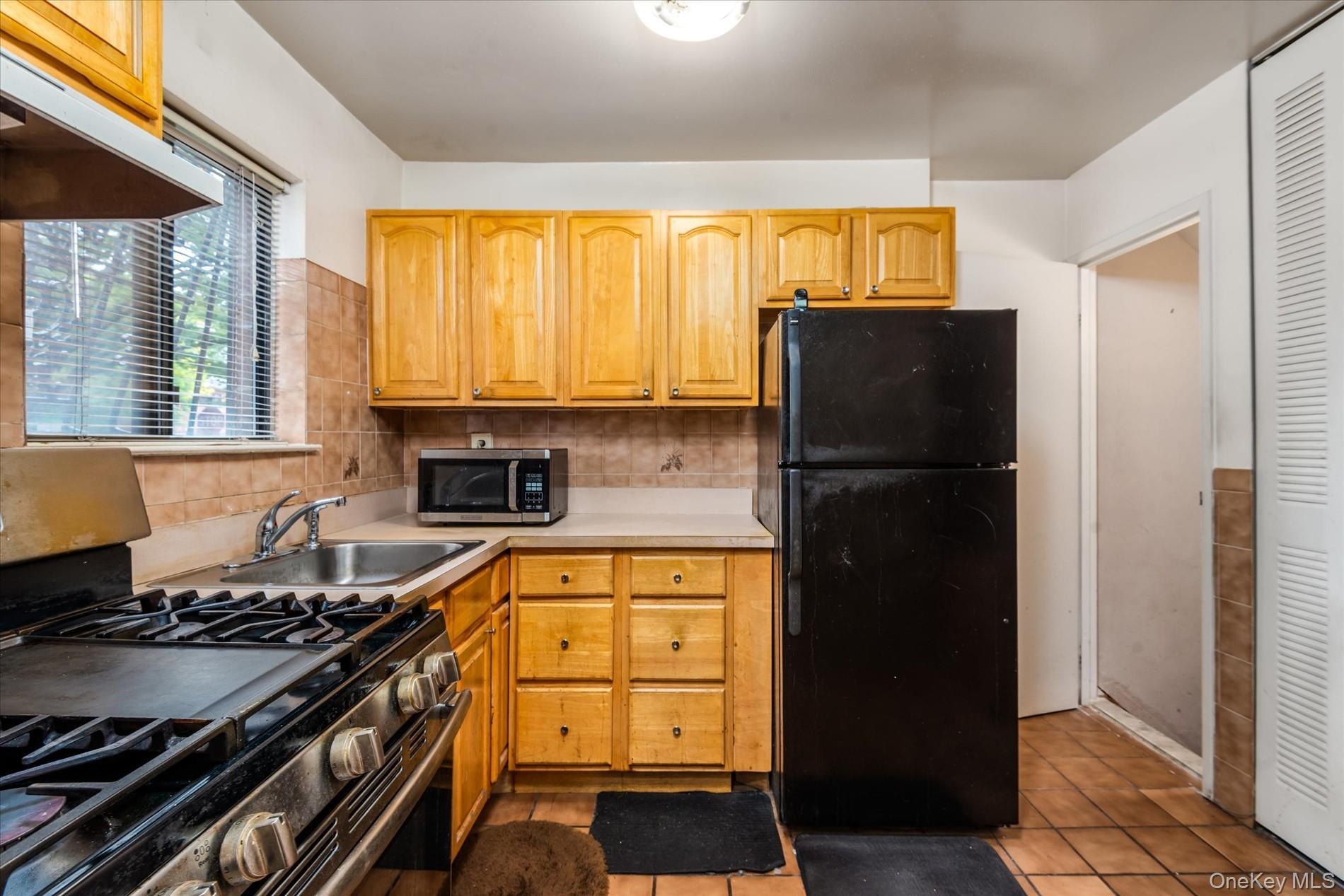 Single Family Powell  Brooklyn, NY 11212, MLS-917341-10