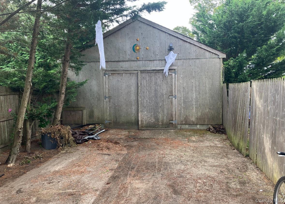 Single Family Ocean  Suffolk County, NY 11946, MLS-917361-5