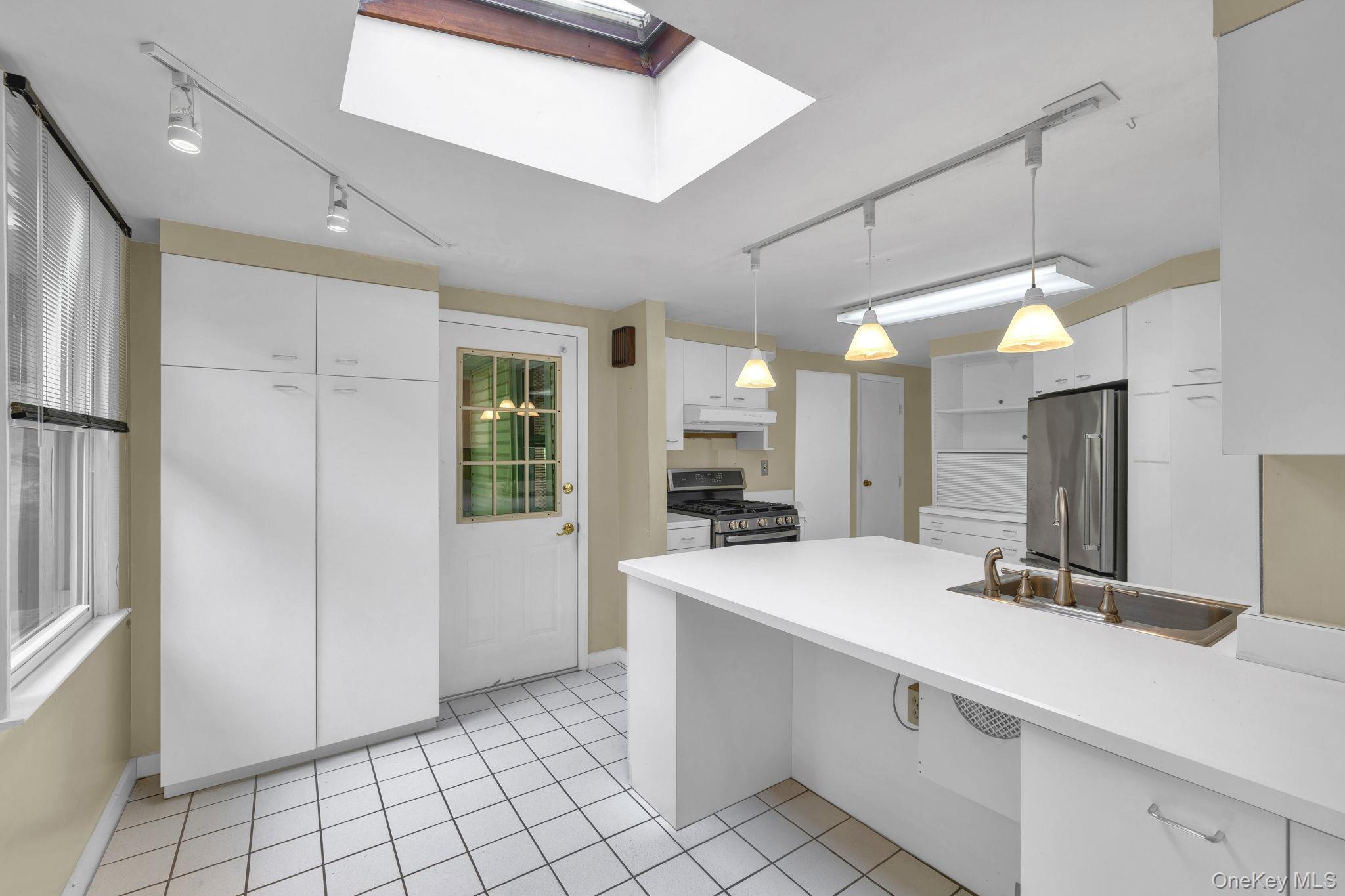 Single Family Route 17m Orange County, NY 10940, MLS-917365-16