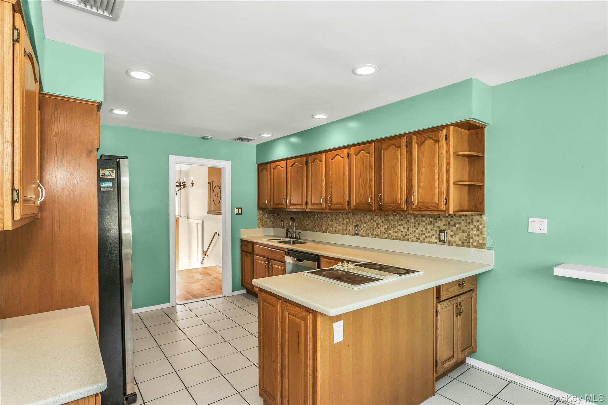 Single Family Salisbury Park  Nassau County, NY 11590, MLS-917377-13