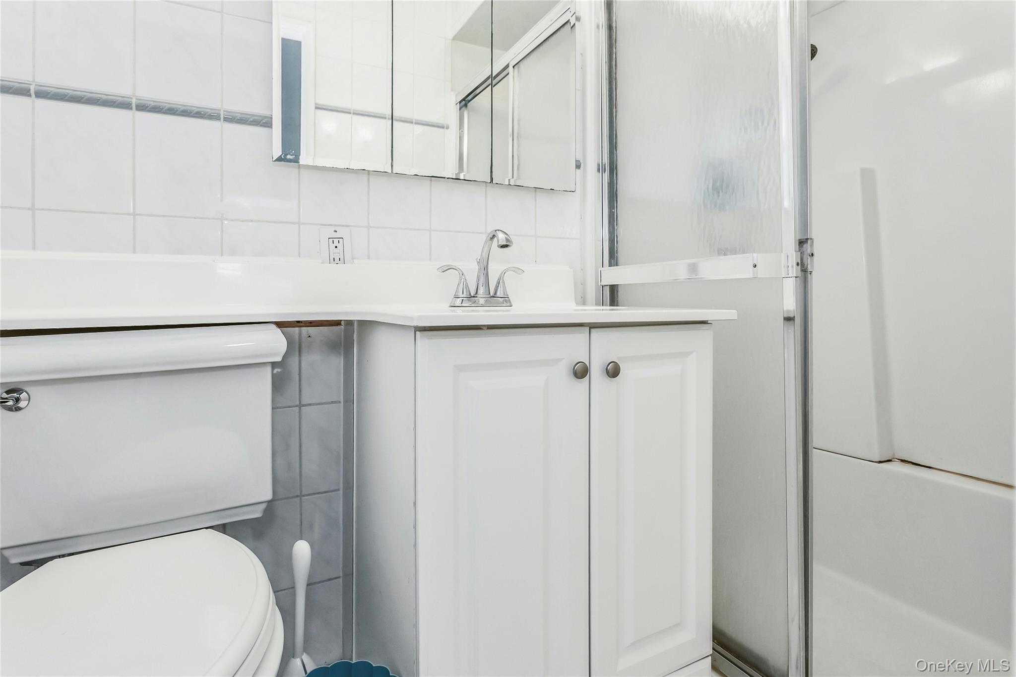 Single Family Salisbury Park  Nassau County, NY 11590, MLS-917377-19