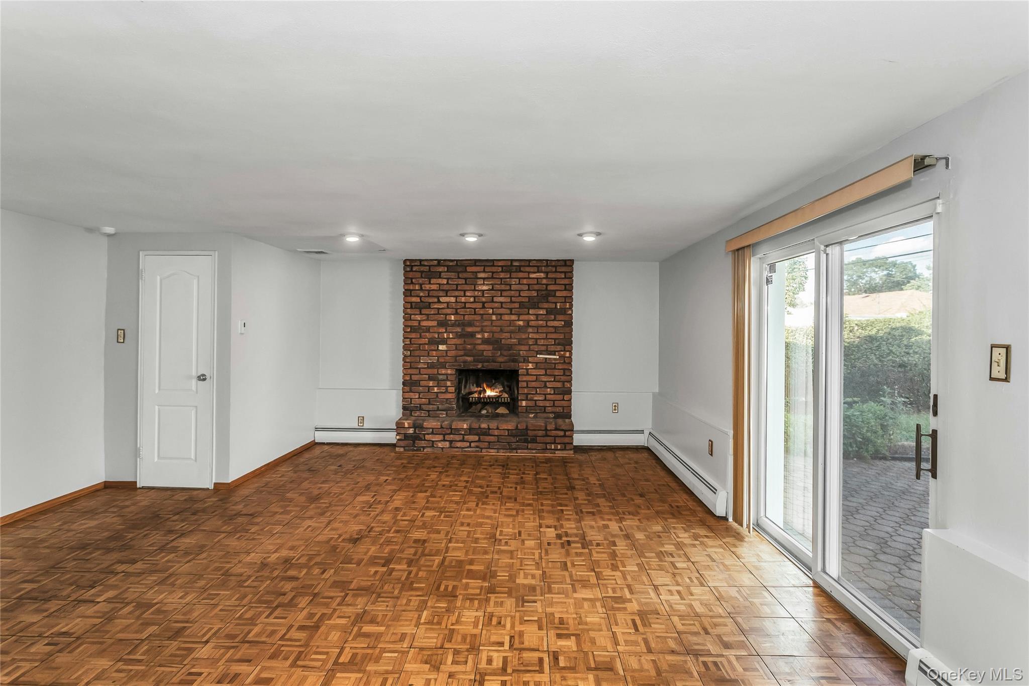 Single Family Salisbury Park  Nassau County, NY 11590, MLS-917377-25