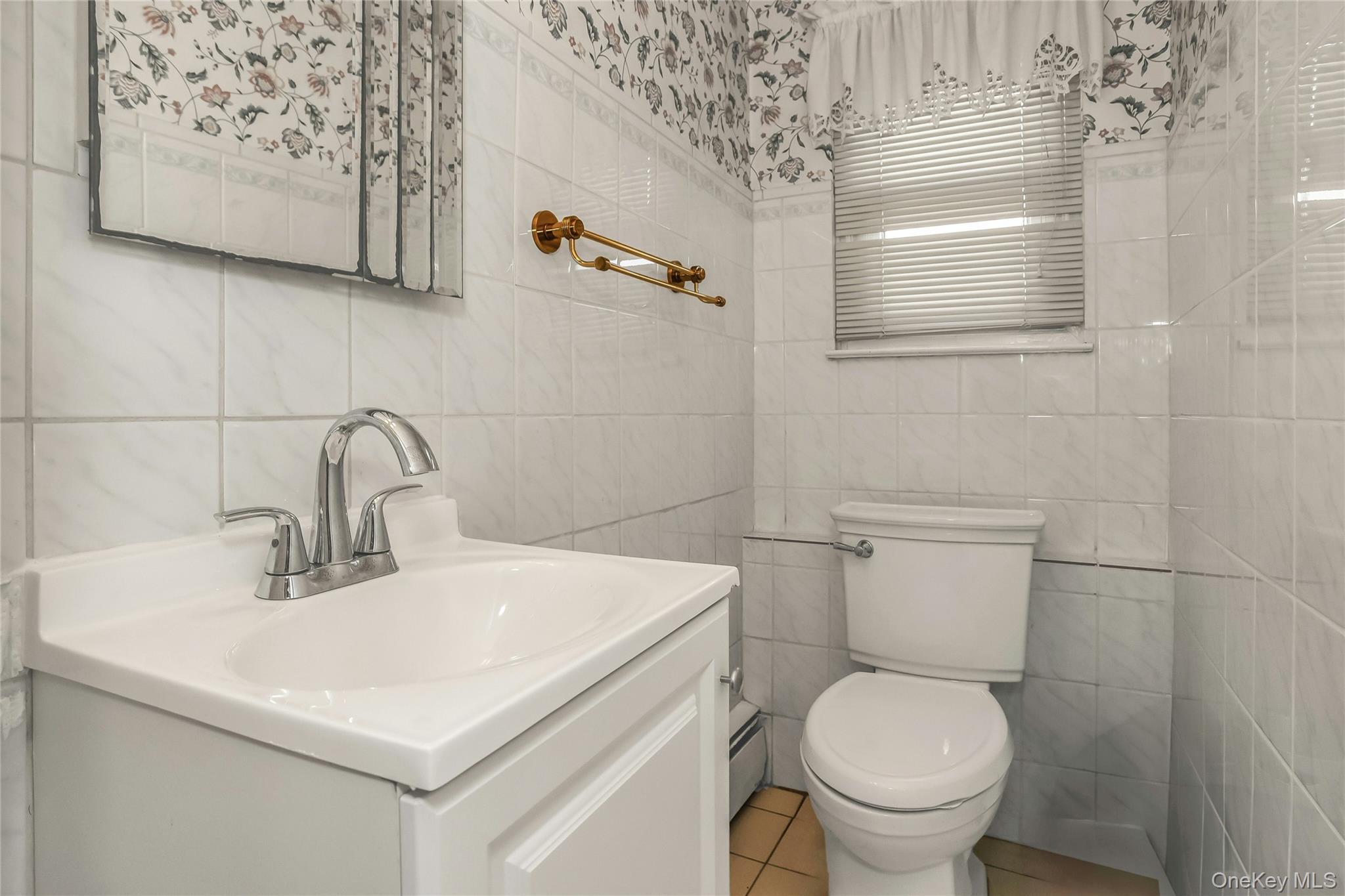 Single Family Salisbury Park  Nassau County, NY 11590, MLS-917377-26