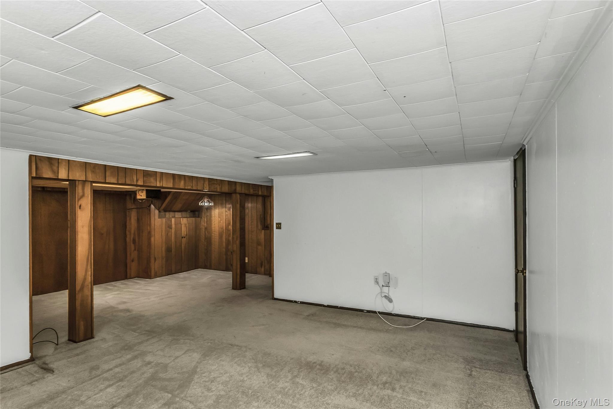 Single Family Salisbury Park  Nassau County, NY 11590, MLS-917377-28