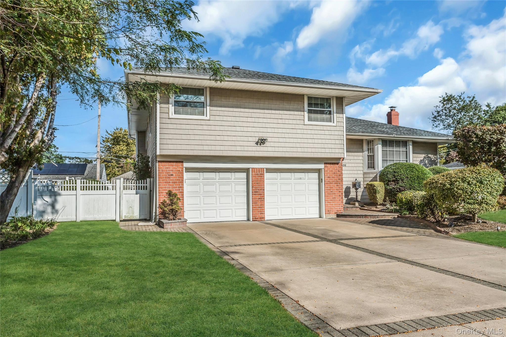 Single Family Salisbury Park  Nassau County, NY 11590, MLS-917377-3