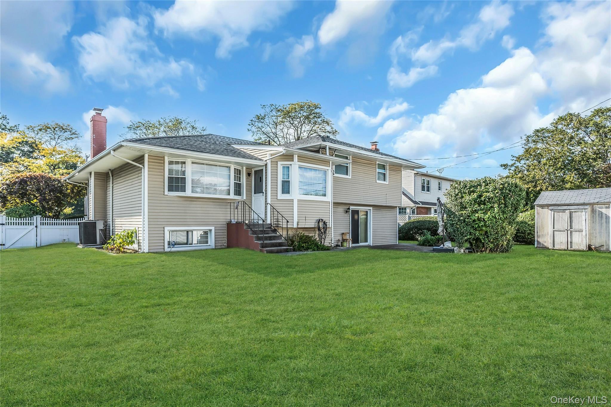 Single Family Salisbury Park  Nassau County, NY 11590, MLS-917377-30