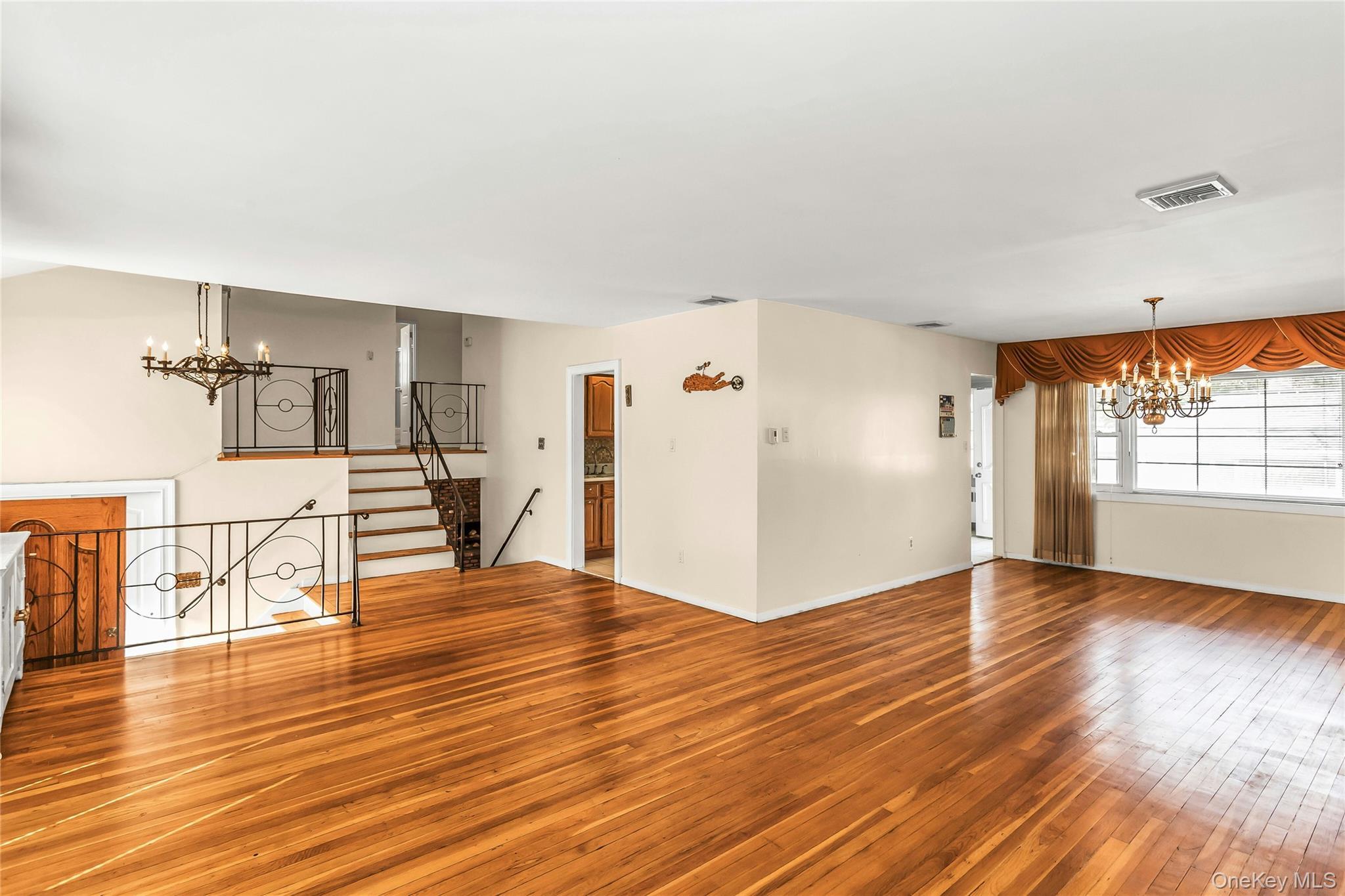 Single Family Salisbury Park  Nassau County, NY 11590, MLS-917377-5