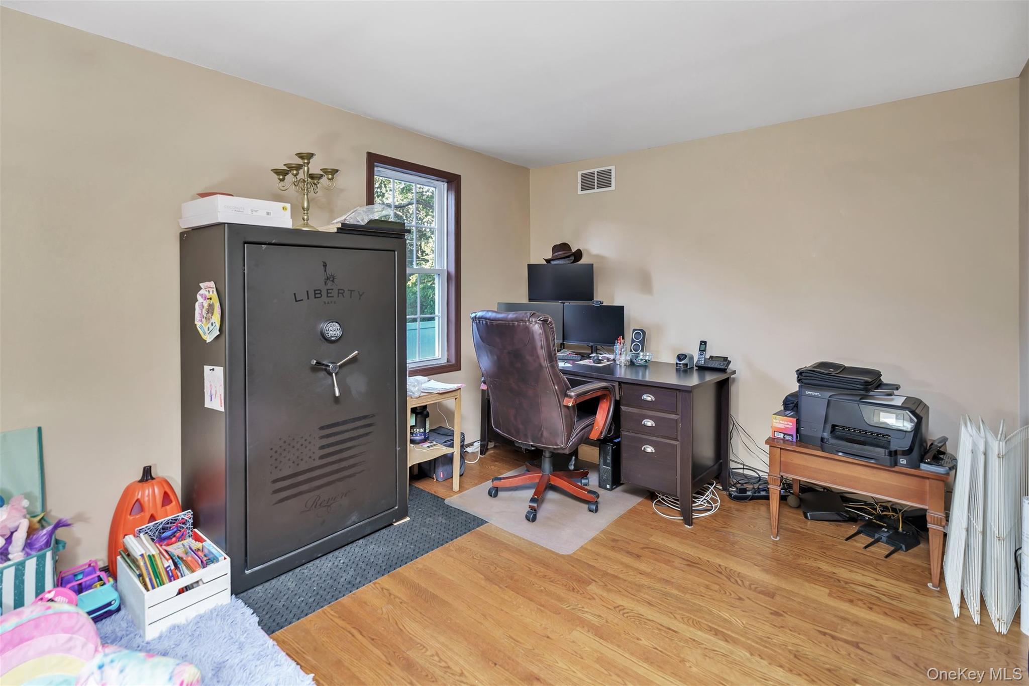 Single Family Beach  Suffolk County, NY 11792, MLS-917404-16