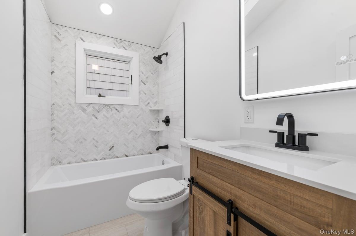 Single Family 7th Suffolk County, NY 11757, MLS-917408-13