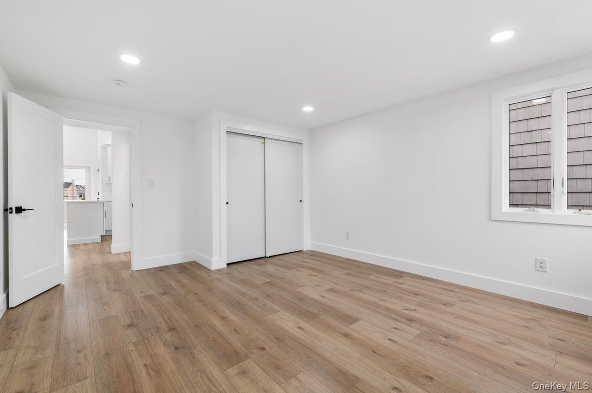 Single Family 7th Suffolk County, NY 11757, MLS-917408-14