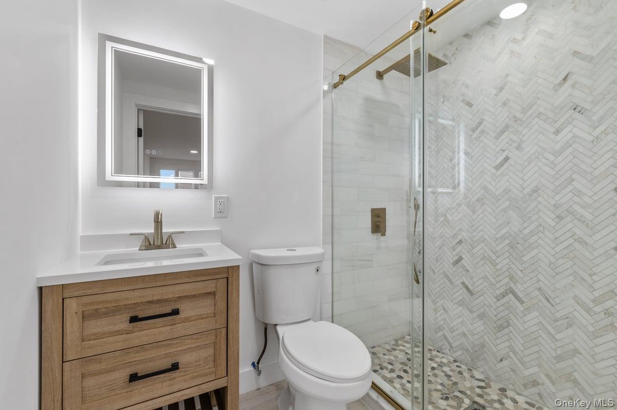 Single Family 7th Suffolk County, NY 11757, MLS-917408-17